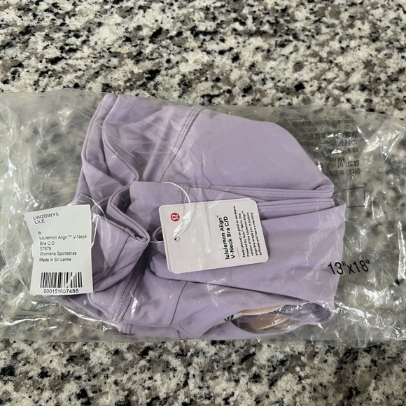 NWT lululemon Align V-Neck Bra Light Support, Size 8 C/D Cup Lilac Ether - Picture 3 of 5